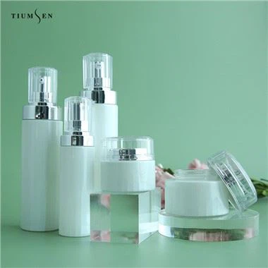 Stekleničke za nego kože po meri