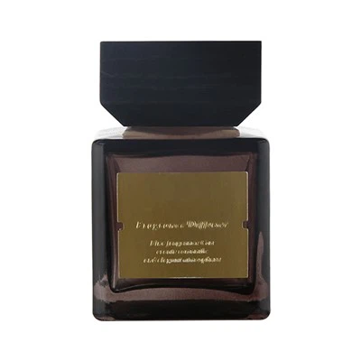 Steklenička z aroma difuzorjem